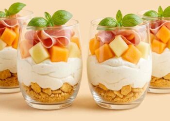 Tiramisu estival au melon, jambon sec et fromage frais