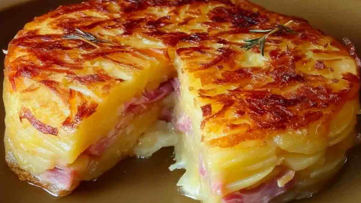 gateau-de-pommes-de-terre-farci-au-jambon-le-gratin-qui-fait-lunanimite