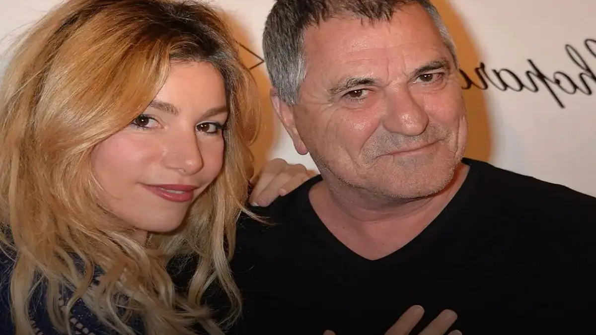 lola-marois-epanouie-a-43-ans-silhouette-rayonnante-confidences-touchantes-et-une-vie-qui-lui-ressemble