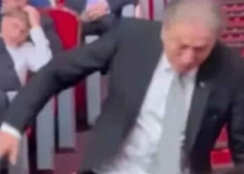 michel-drucker-chute-en-pleine-ceremonie-que-sest-il-reellement-passe