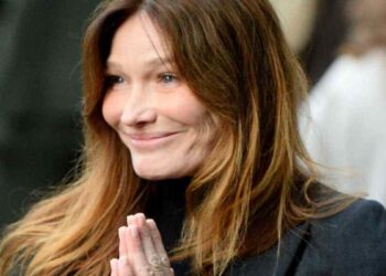 nicolas-sarkozy-ce-message-inattendu-de-marine-le-pen-pour-carla-bruni-qui-a-surpris