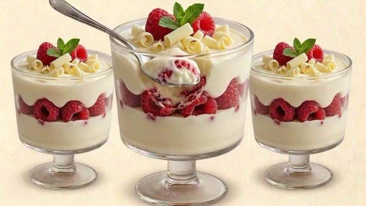 verrines-de-framboises-a-la-mousse-au-chocolat-blanc