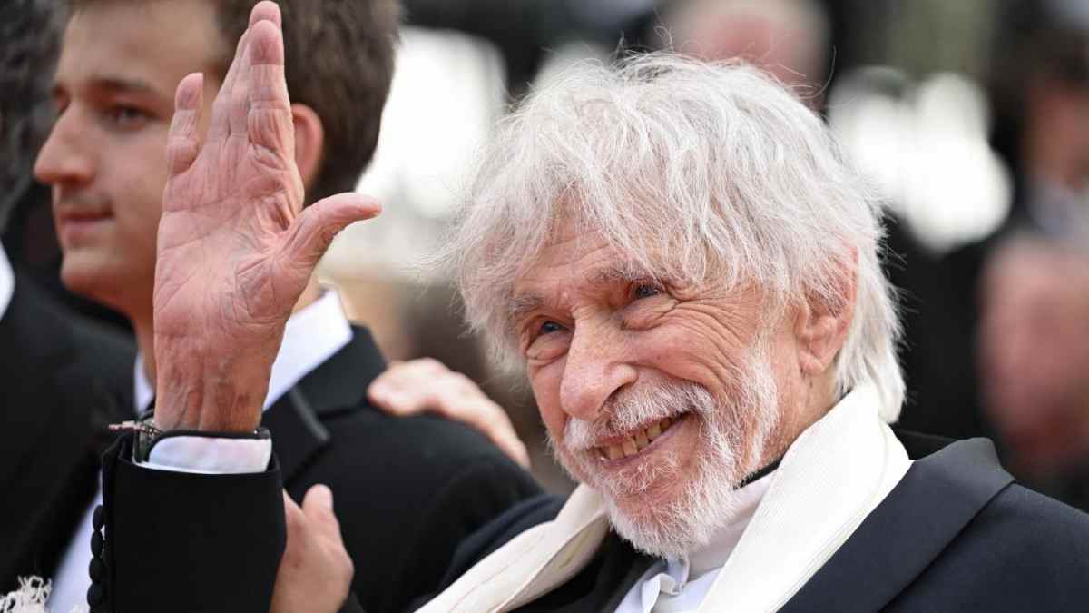 pierre-richard-annule-ses-dedicaces-de-lete-a-92-ans-la-question-de-la-sante-des-seniors-refait-surface